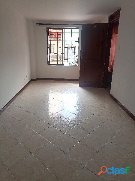 Vendo apartaestudio remodelado en ciudad jardín