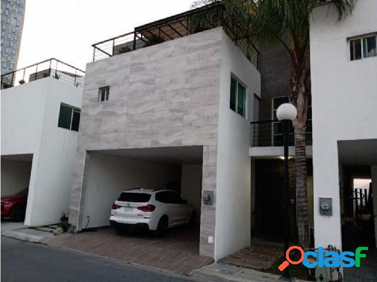 Residencia en Valle Poniente, Santa Catarina Nuevo Leon