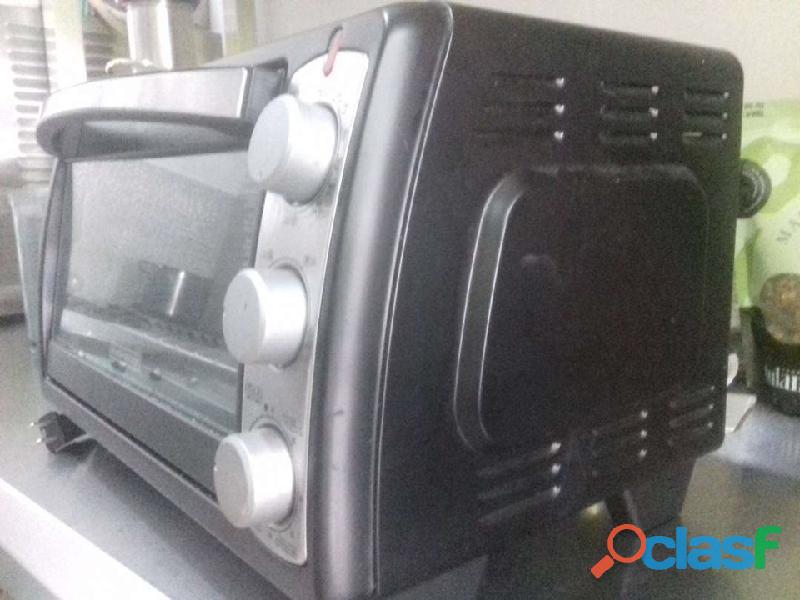 Horno Tostador 14 Lt TO1940BD Negro Black & Decker USADO