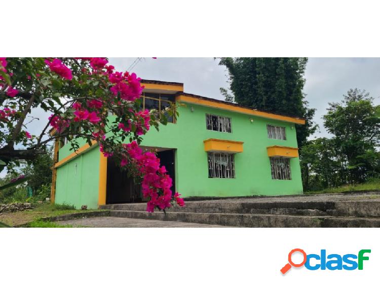 Cómoda casa con amplio terreno en Cuetzalan del Progreso