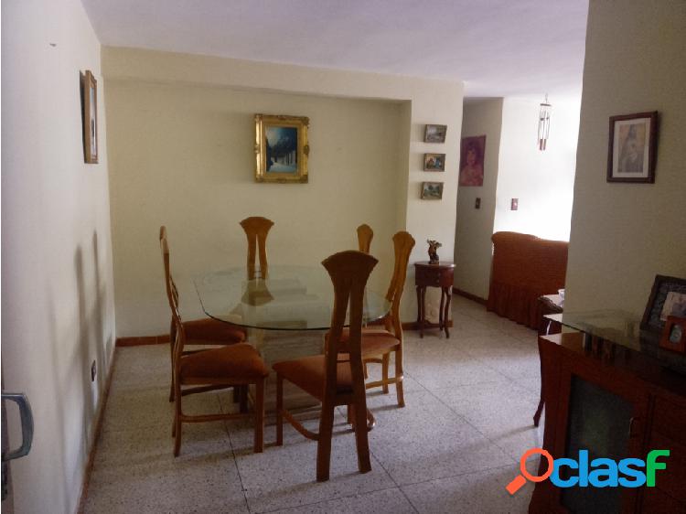 APARTAMENTO EN AGUA SALUD DE 90 M2 3 HAB, 2 BAÑOS 1P/E