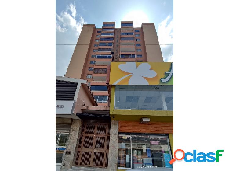 APARTAMENTO EN AV. BOLIVAR NORTE DE VALENCIA.