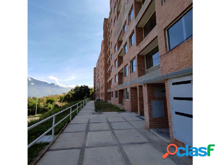 APARTAMENTO EN BOSQUE LOS NARANJOS (SETENTA Y DOS METROS