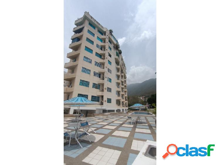 APARTAMENTO EN LA GUAIRA (RES. CARIBBEAN GOLT I)