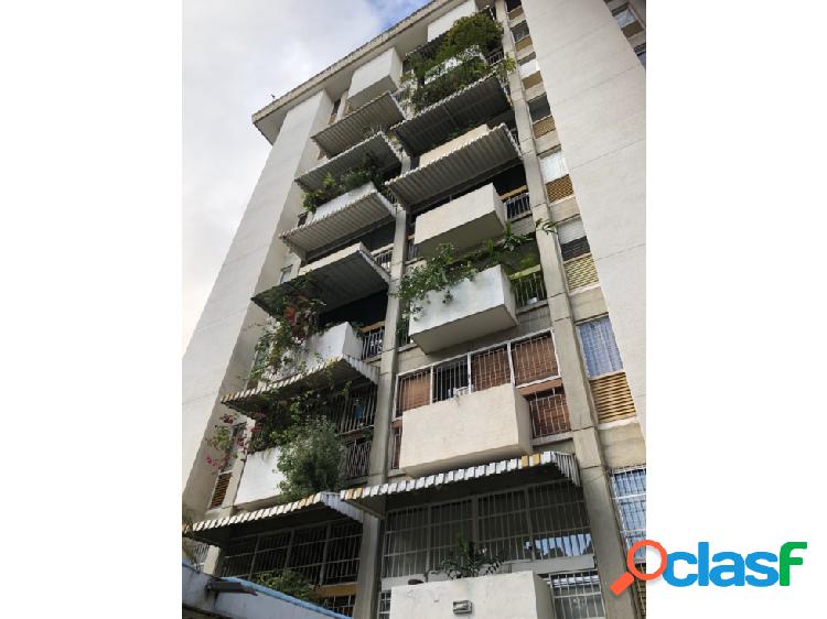 APARTAMENTO EN LA URB. SEBUCAN