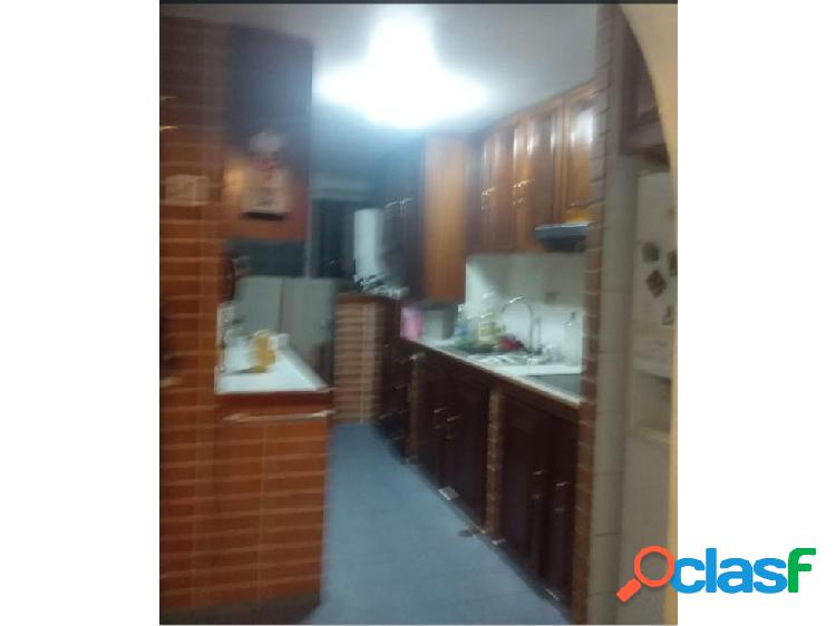 APARTAMENTO EN SANTA PAULA