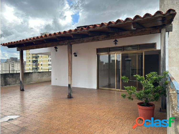 APARTAMENTO EN VENTA AV PANTEON 4H/3B/3E - 500M2