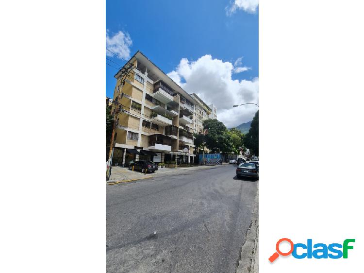 APARTAMENTO EN VENTA EN LA URB. LOS PALOS GRANDES