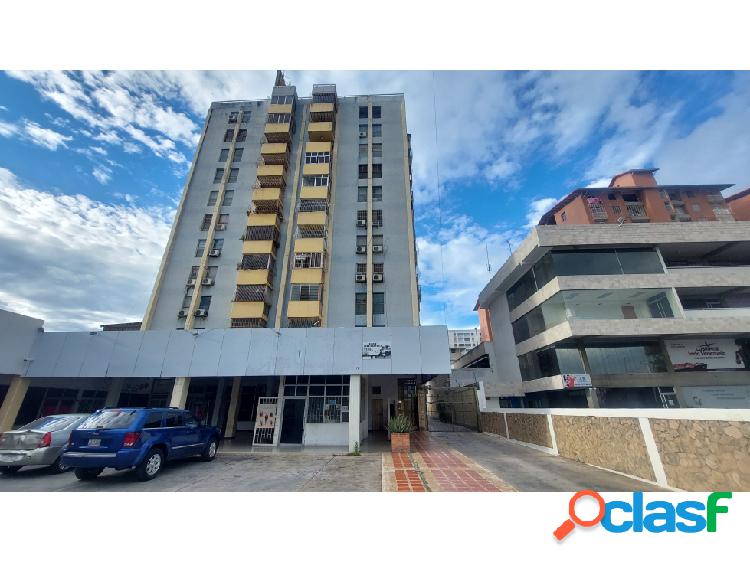 APARTAMENTO EN VENTA EN RES. CRISTINA PEDRO LEON OESTE