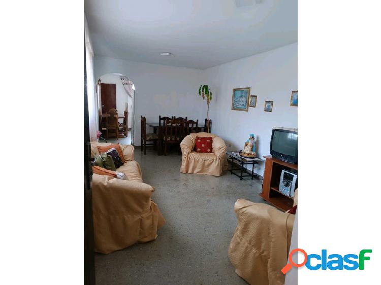 APARTAMENTO MACIAS MUJICA - ZONA OESTE BARQUISIMETO