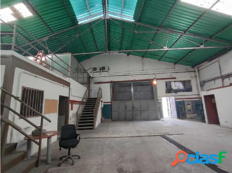 Alquiler 2600$ de Galpón Industrial de San Martin 1800m2