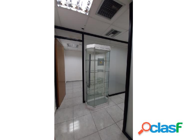 Alquiler Oficina 20 m2 Piso 4 Torre Sindoni Maracay Aragua