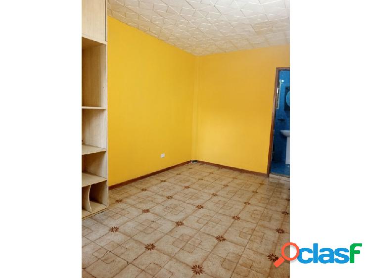 Alquiler de Casa para Uso Comercial en la Av. Roosevelt