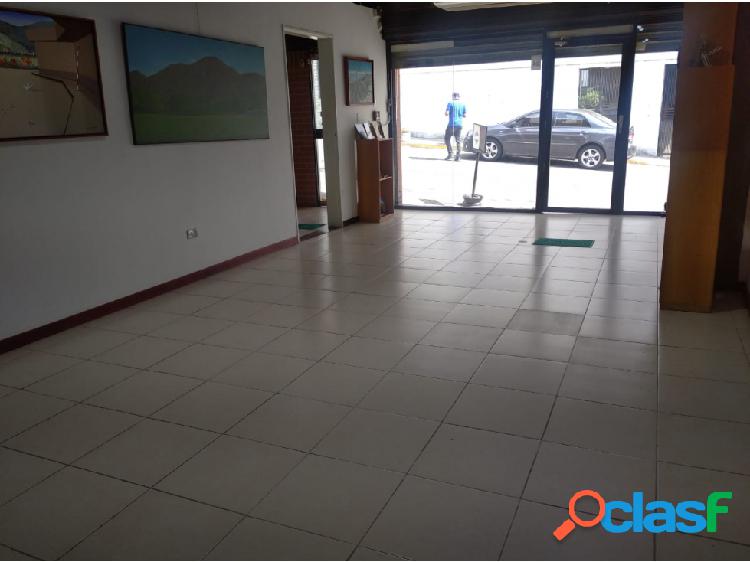 Alquilo Local Comercial de 60m2 Los Chorros