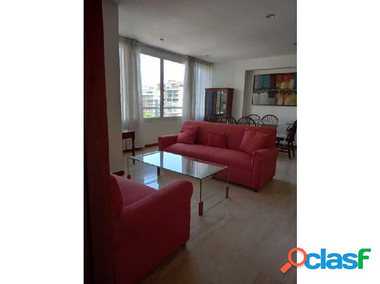 Alquilo apartamento ejecutivo amoblado 1h/2b/2p Altamira