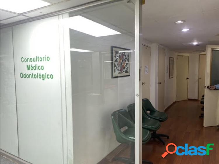 Alquilo consultorio 10m2 Chuao CCCT