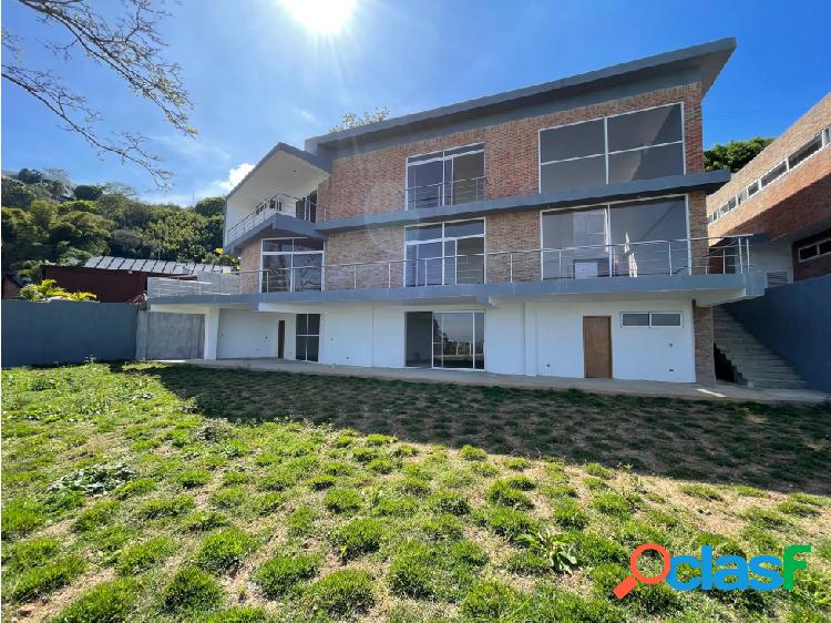 Alto Hatillo / Lagunita Se Vende casa 1.010m2+370m2 jardín