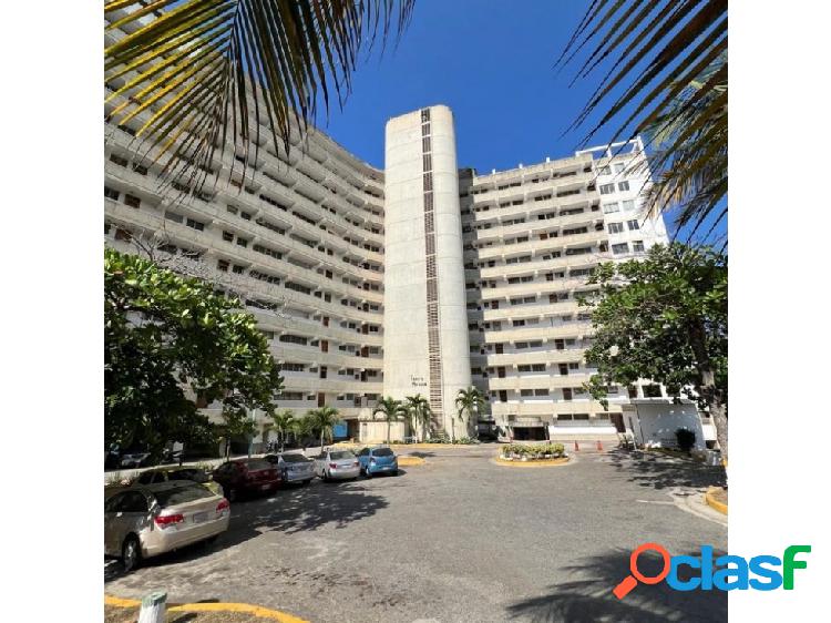 Amplio Apartamento con Vista al Mar Ubicado en Playa Grande