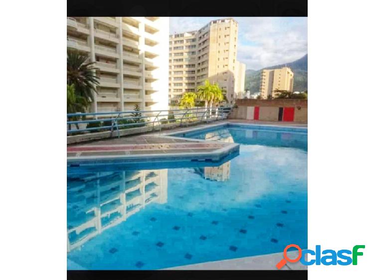 Apartamento 104m2 pozo de agua en Caraballeda Caribe La