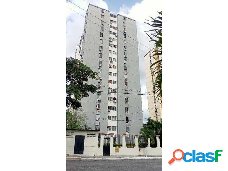 Apartamento Semi Amoblado en venta Club Hipico Trinitarias