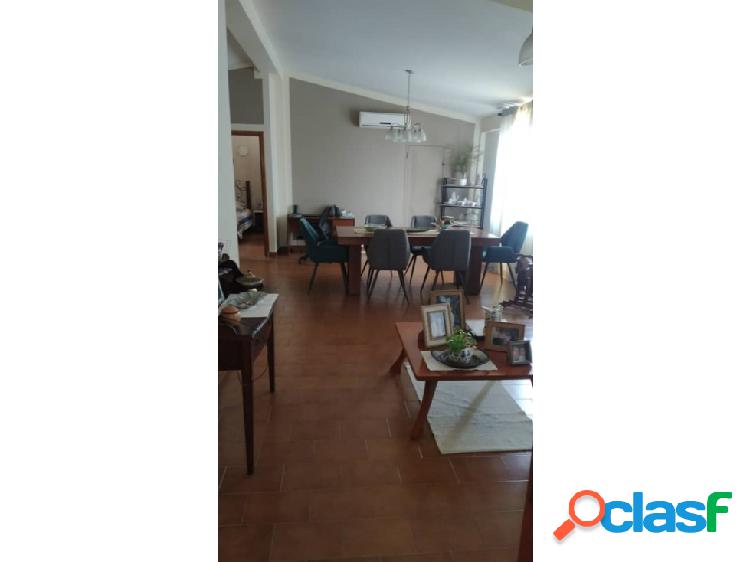 Apartamento con local comercial C-4987526