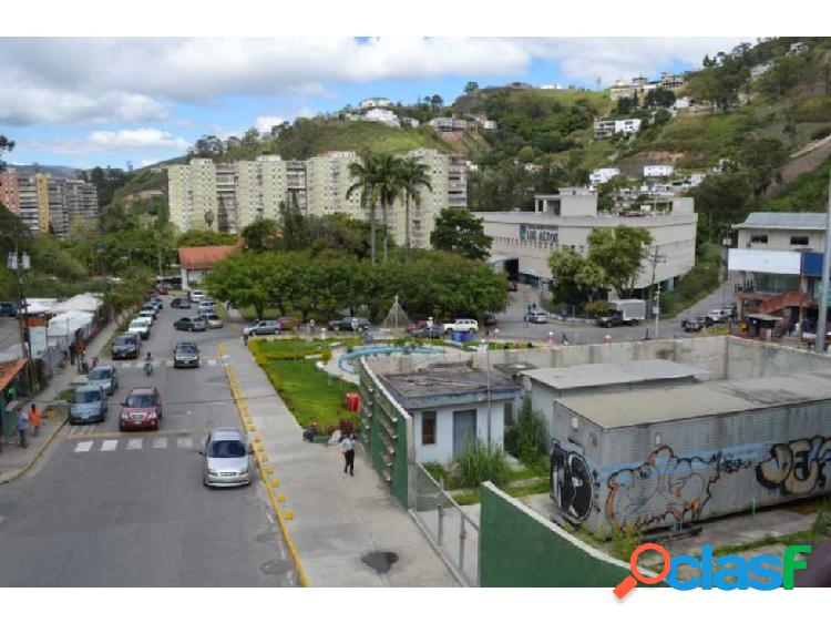 Apartamento de 75m2 en Lomas de Montaña Alta en Los Teques