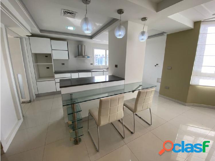 Apartamento de lujo en Resd Royal Park, Las Avenidas,