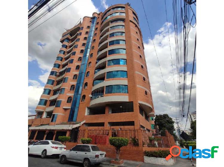 Apartamento en Alquiler Resd. Don Simon, Urb. La Soledad