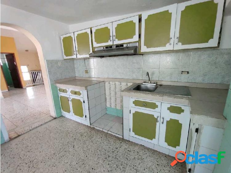 Apartamento en Alquiler, Santa Irene - Punto Fijo