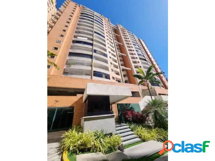 Apartamento en Alquiler Urb Parral Conj. Le Parc Suite