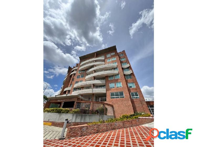 Apartamento en Lomas del Sol 138mts2/3h+serv/3b+serv/3p