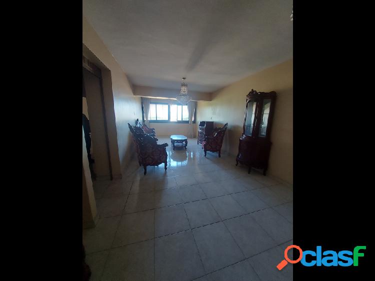 Apartamento en Venta, Residencia Halab Building Maracay