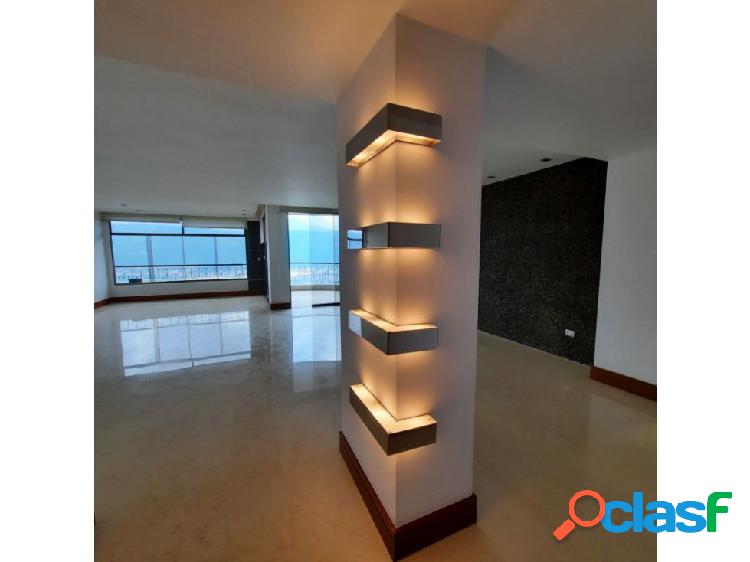 Apartamento en Venta en Los Naranjos del Cafetal VIP 4H /5B