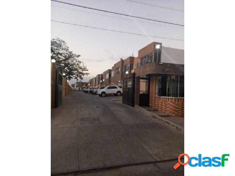 Aparto Quinta en Venta San Diego YBRA Código