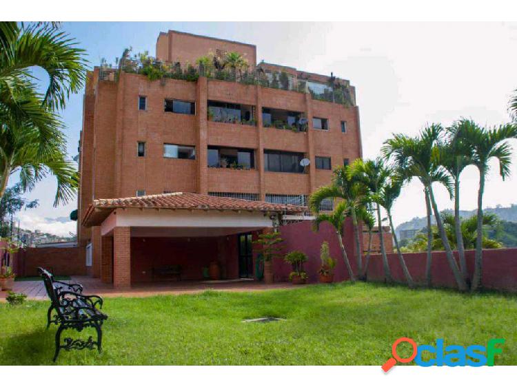 Bello apartamento con amplia terraza en Lomas de la Trinidad