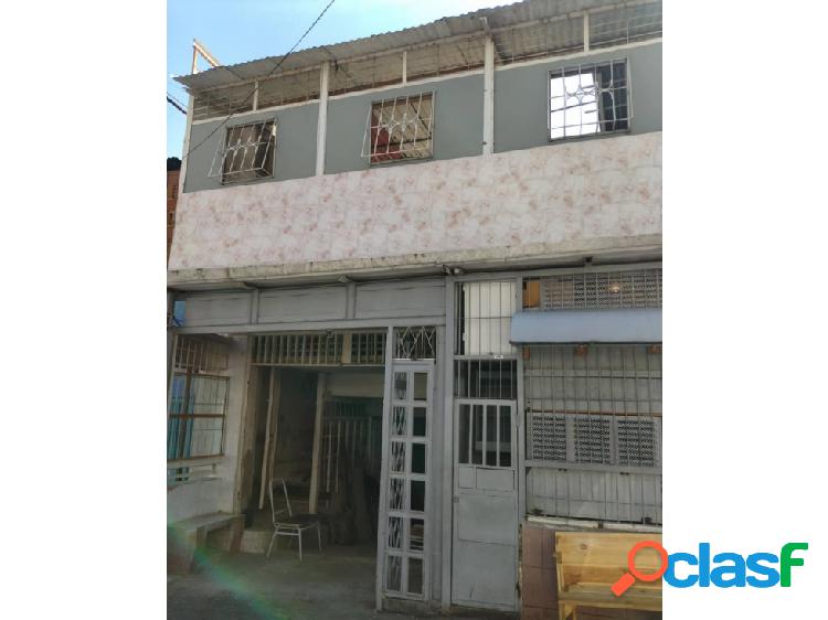 CASA COMERCIAL EN EL VALLE (PARA REMODELAR)