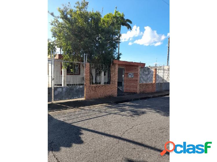 CASA EN LA URB JOSE GREGORIO VE02-1647ZE-YPAD