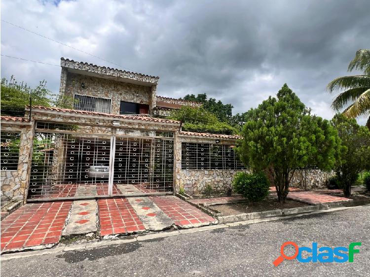 CASA EN PUEBLO DE SAN DIEGO, SECTOR SABANA DEL MEDIO.