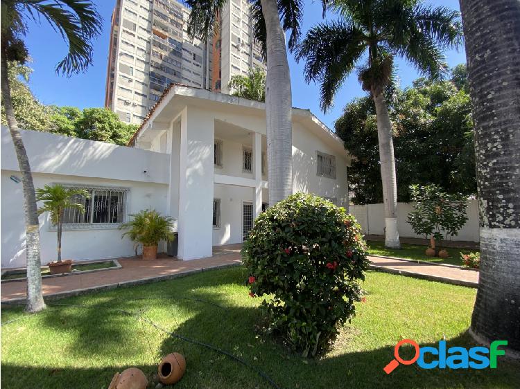 CASA EN VENTA AVENIDA LARA ESTE DE BARQUISIMETO