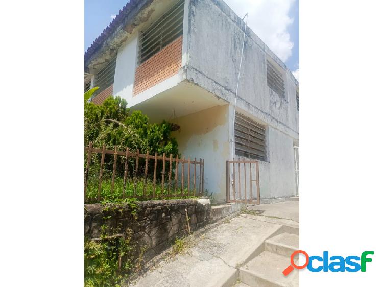 CASA EN VENTA EN LA TRINIDAD CORACLEVI