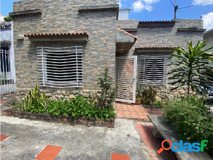 CASA EN VENTA EN LOS PALOS GRANDES