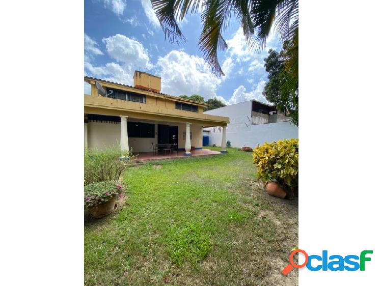 CASA EN VENTA EN MACARACUAY