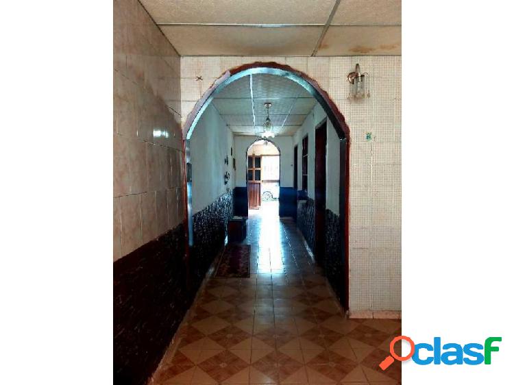 CASA EN VENTA IDEAL PARA ESTABLECIMIENTO COMERCIAL C-5818672