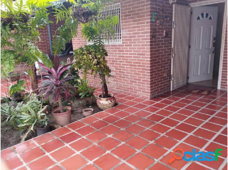 CASA EN VENTA- URB EL ATRIO GUATIRE