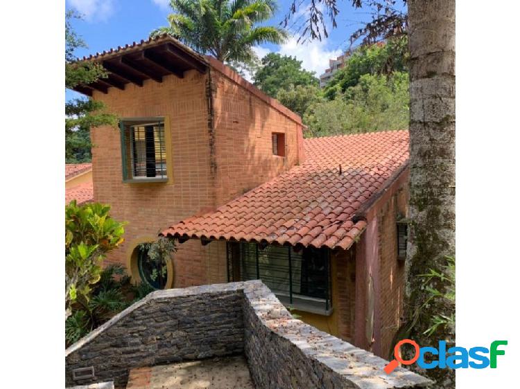 CASA EN VENTA - URB. El HATILLO - LA UNION