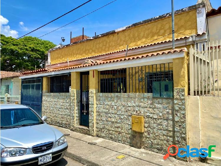 CASA NUEVO PRADO 257,81 M2, 5 HAB, 2 BAÑOS Y 2 P/E