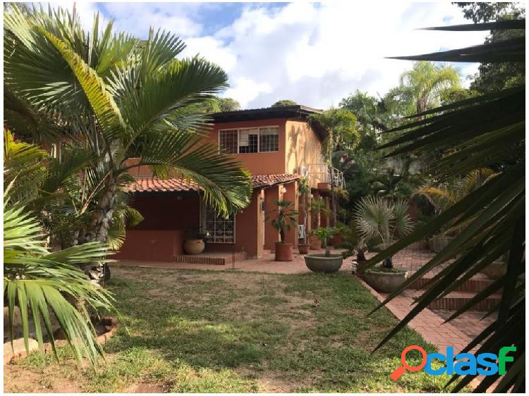 CASA VENTA LOMAS DE CHUAO 580m2