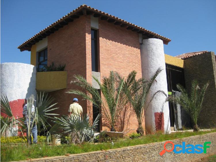 CASAS DE CAMPO, CASA EN VENTA MARGARITA