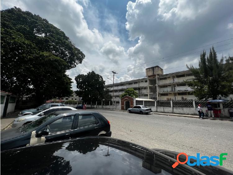 Caricuao UD5 Apartamento en venta. 4H, 1B