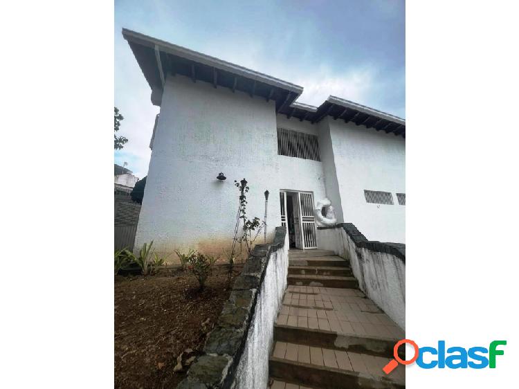 Casa En Venta - Colinas de Tamanaco 580 Mts2 C. 604 Mts2 T.